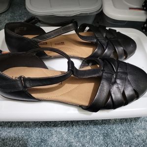 Clarks t strap sandals